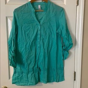 Light weight 100% cotton tunic.